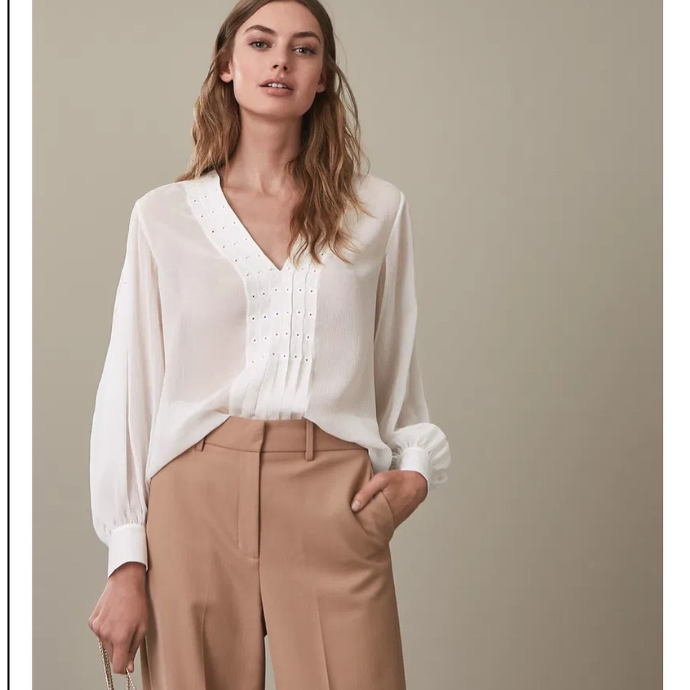 NWOT Reiss Georgina Eyelet Detail Blouse